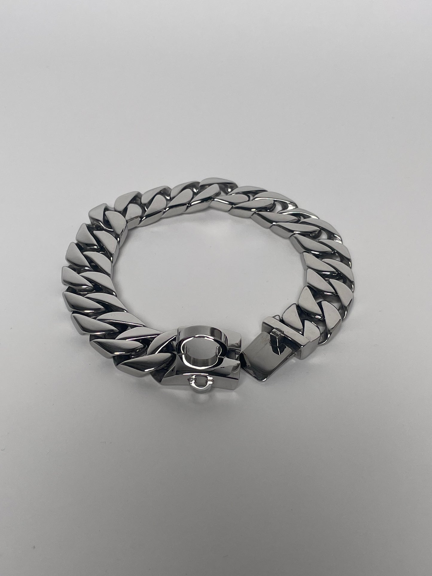 Das klassische Montaé Halsband